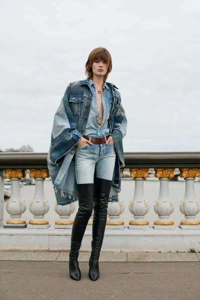 Look 32